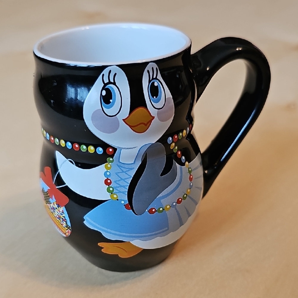 2022 Chicago Christkindlmarket Penguin Themed Mug